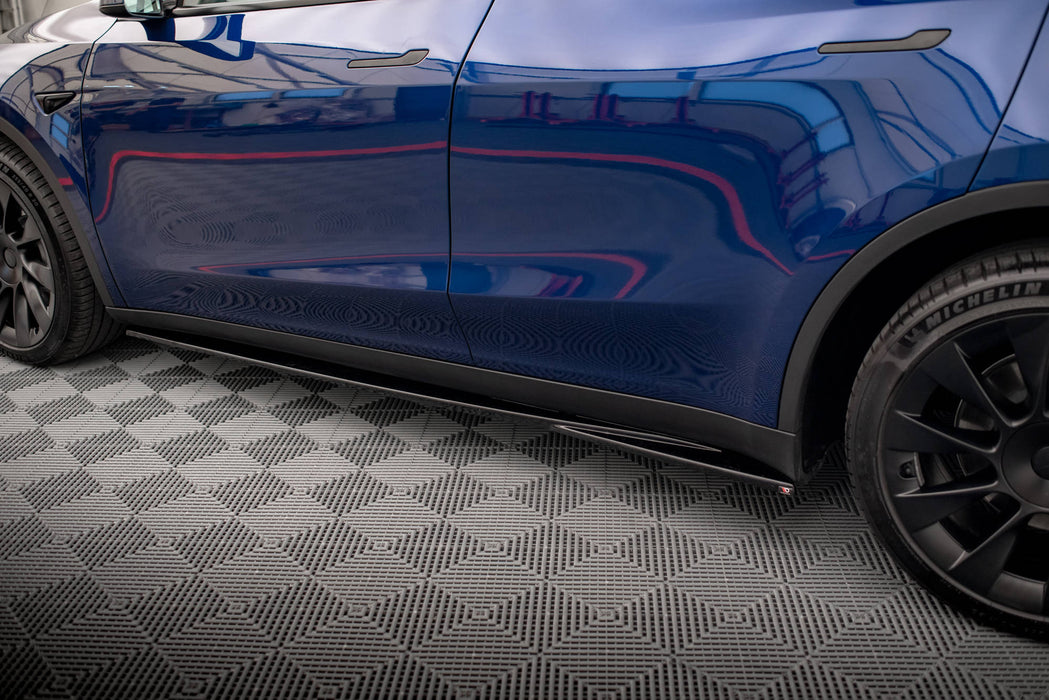Maxton Design Side Skirts Diffusers V.1 Tesla Model Y