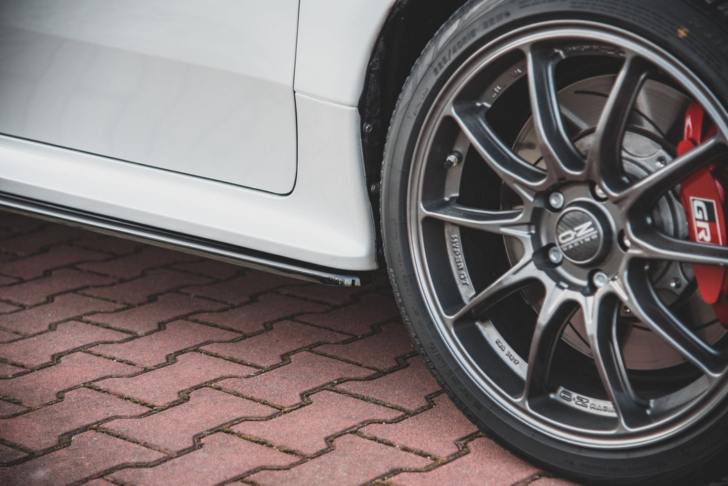 Maxton Design Side Skirts Diffusers V.1 Toyota GR Yaris Mk4