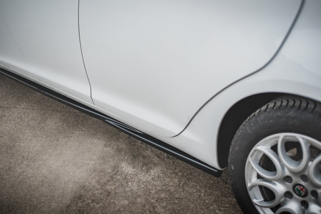 Maxton Design Side Skirts Diffusers V.2 Alfa Romeo Giulietta