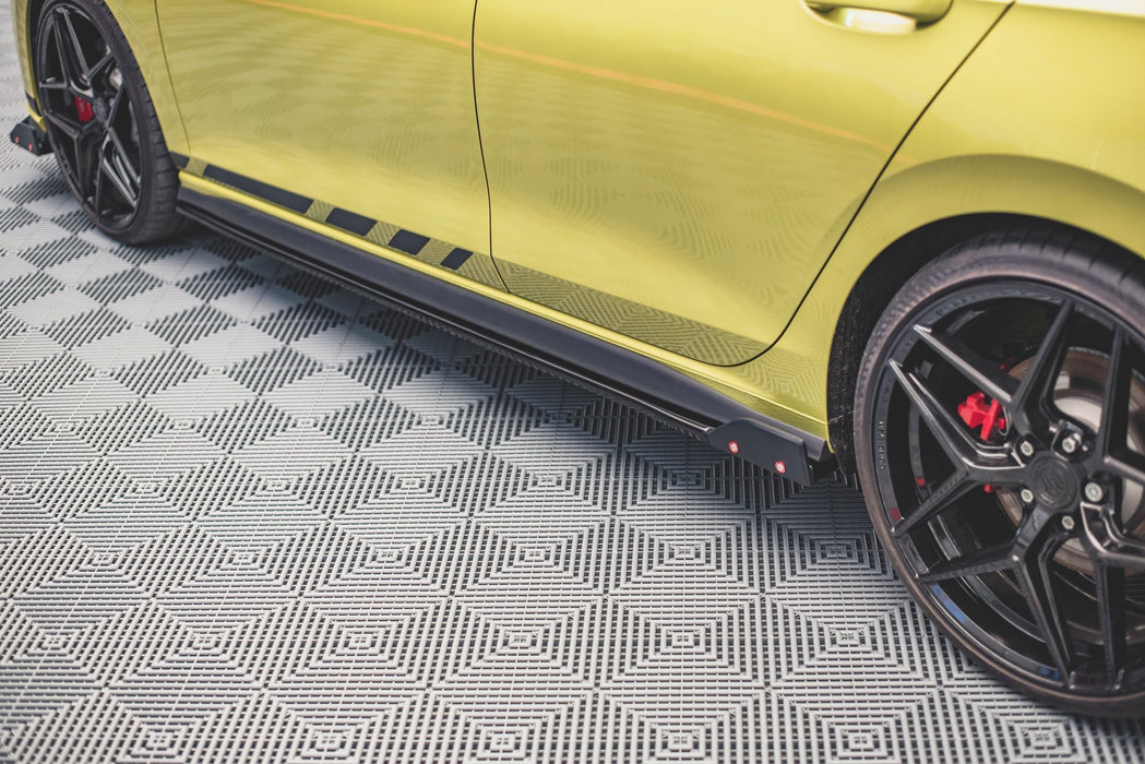 Maxton Design Side Skirts Diffusers V.2 + Flaps Volkswagen Golf GTI / GTE / GTI Clubsport / GTD / R-Line Mk8