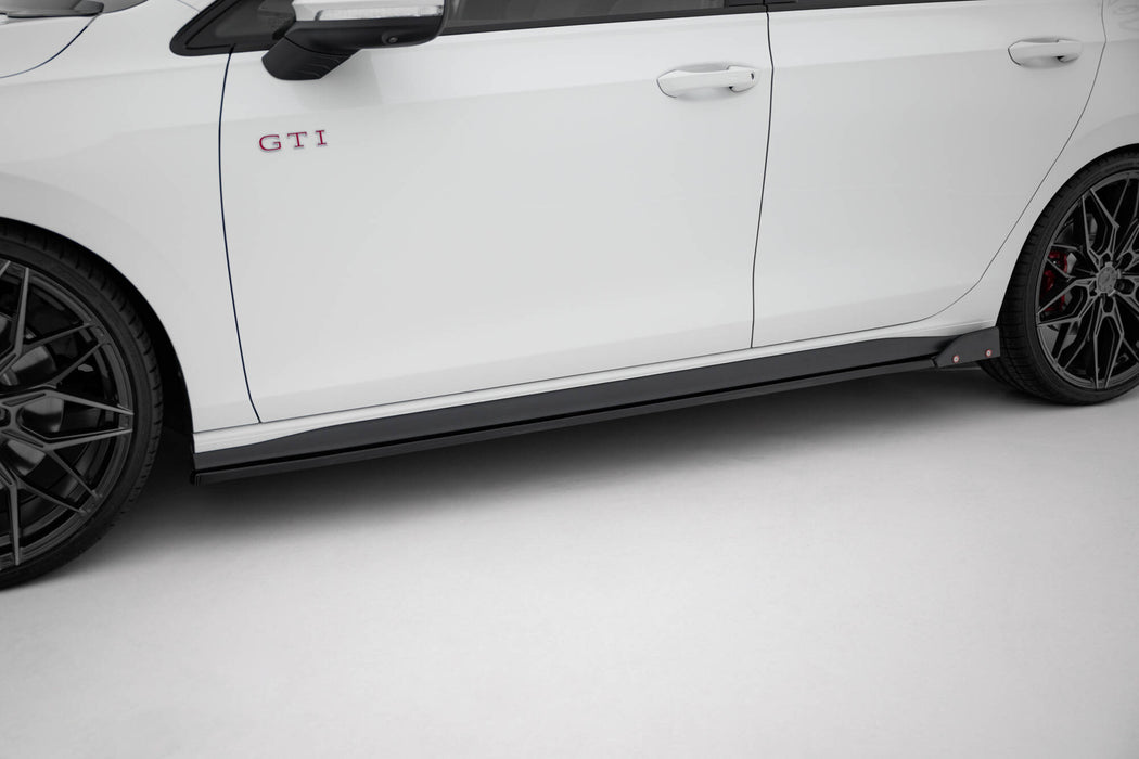 Maxton Design Side Skirts Diffusers V.2 + Flaps Volkswagen Golf GTI / GTE / GTI Clubsport / GTD / R-Line Mk8