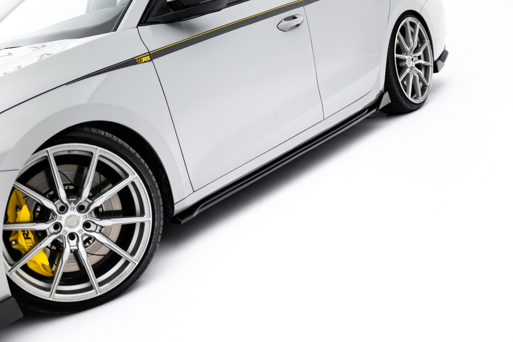 Maxton Design Side Skirts Diffusers V.2 Skoda Octavia RS Liftback / Combi Mk4