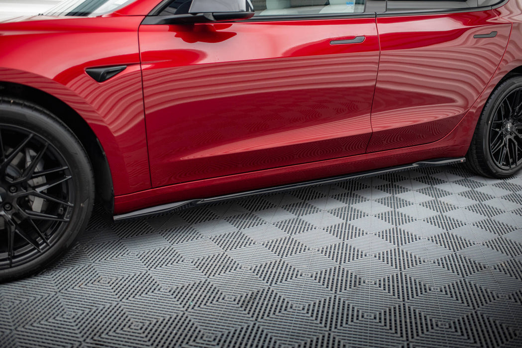 Maxton Design Side Skirts Diffusers V.2 Tesla Model 3 Mk1 / Mk1 Facelift