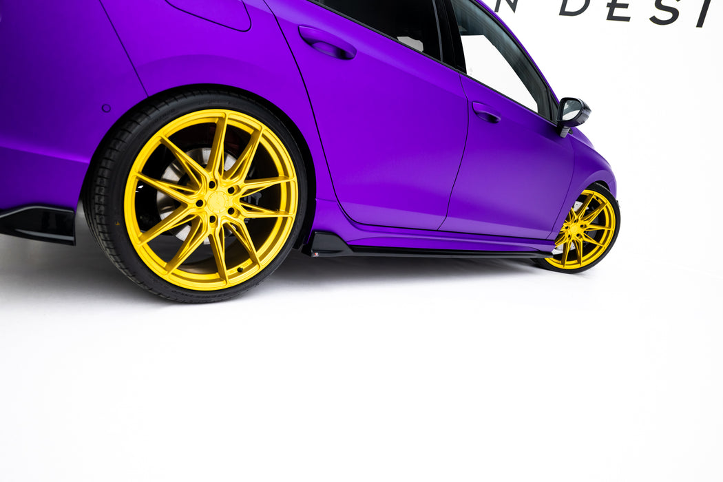 Maxton Design Side Skirts Diffusers V.4 Volkswagen Golf R  Mk8 / Mk8 Facelift