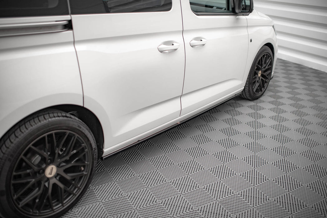 Maxton Design Side Skirts Diffusers Volkswagen Caddy Mk5 / Ford Transit Connect Mk3