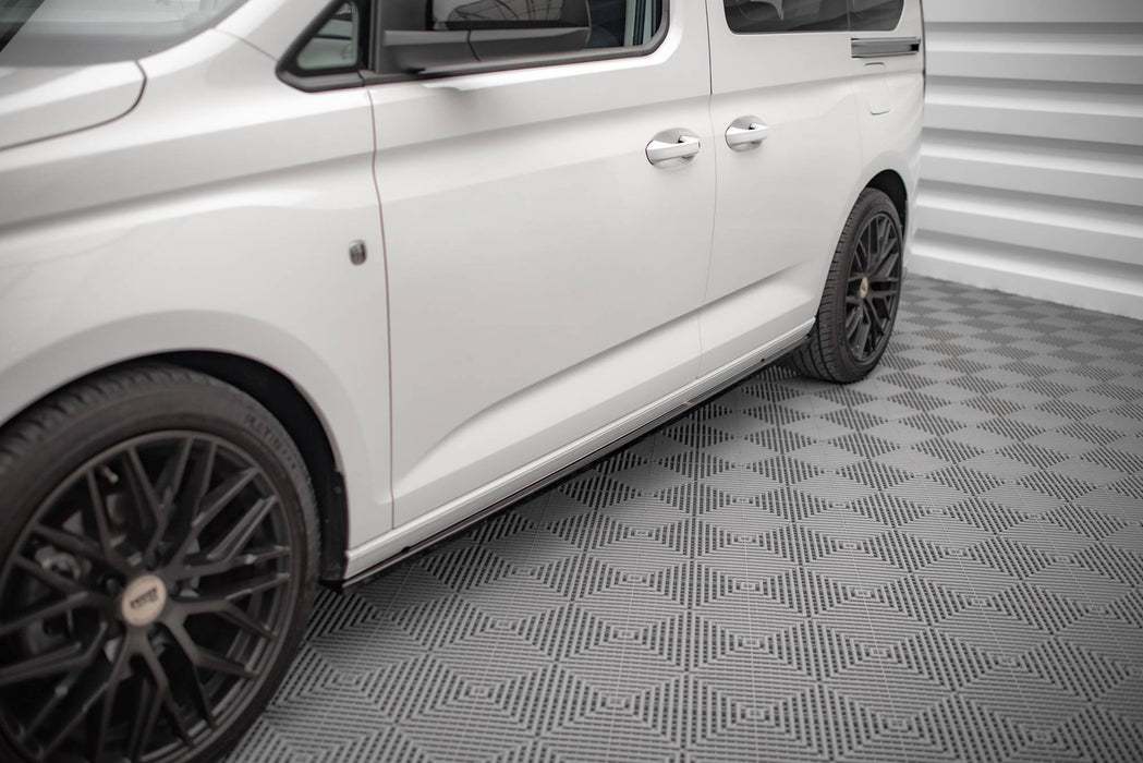 Maxton Design Side Skirts Diffusers Volkswagen Caddy Mk5 / Ford Transit Connect Mk3