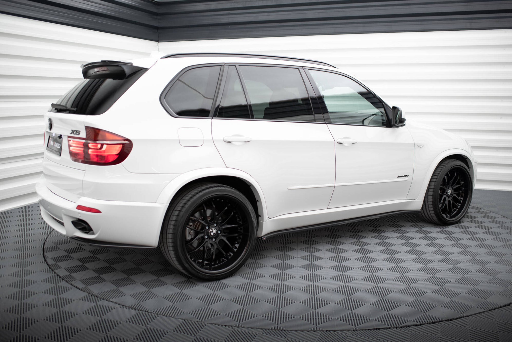 Maxton Design Side skirts Diffusers for BMW X5 E70 Facelift M-pack ...