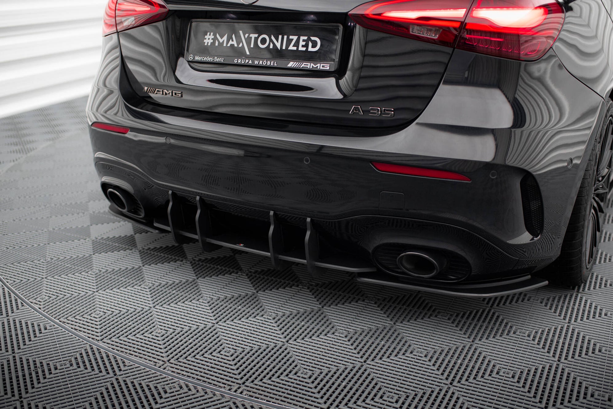Maxton Design Street Pro Rear Diffuser Mercedes-AMG A35 Hatchback W177 ...