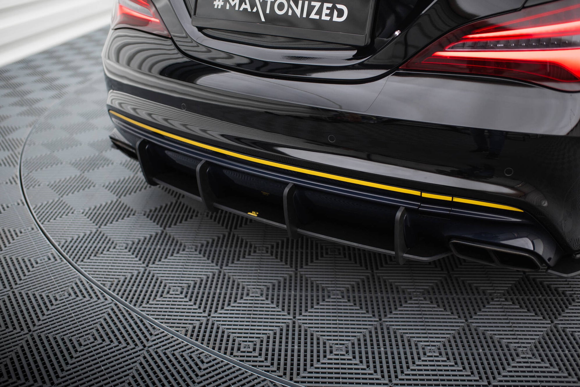 Maxton Design Street Pro Rear Diffuser Mercedes-AMG CLA 45 C117 Faceli ...