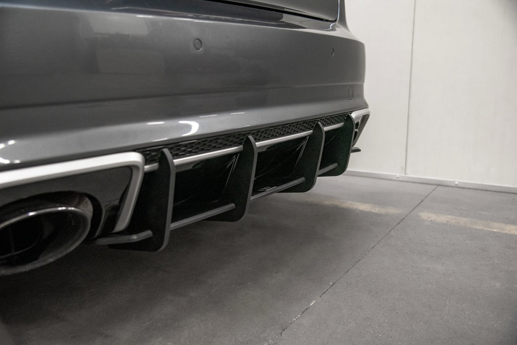 Maxton Design Street Pro Rear Diffuser V.1 Audi RS3 8V Sportback