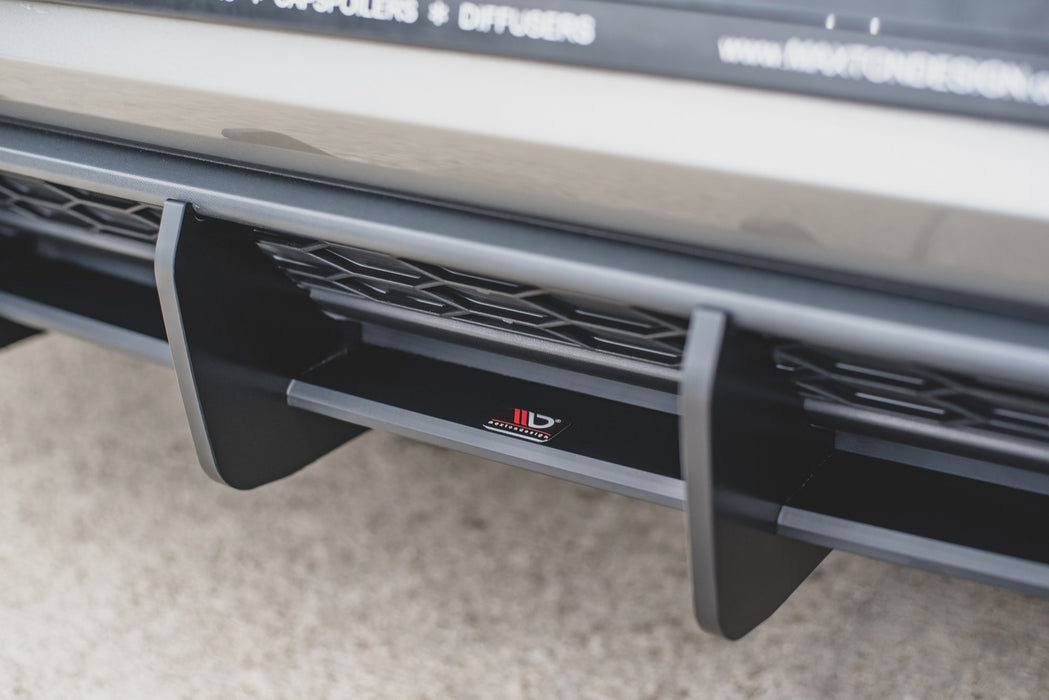 Maxton Design Street Pro Rear Diffuser V.1 VW Golf 7 GTI