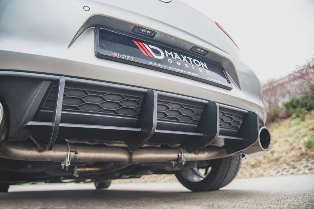 Maxton Design Street Pro Rear Diffuser V.2 VW Golf 7 GTI
