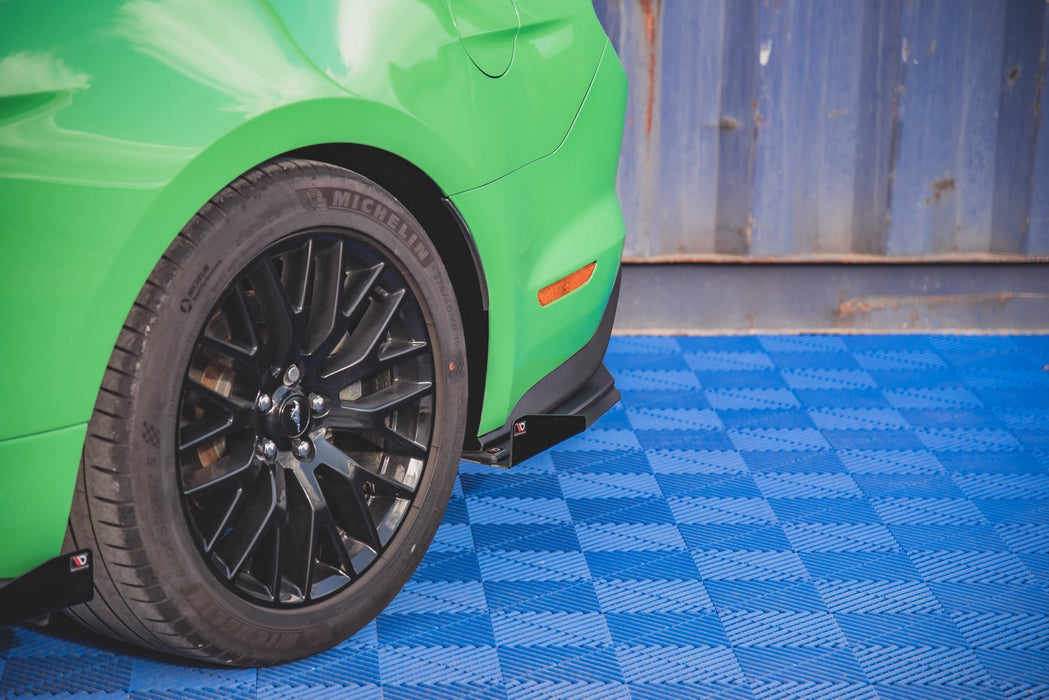 Maxton Design Street Pro Rear Side Splitters V.1 + Flaps Ford Mustang GT Mk6 Facelift