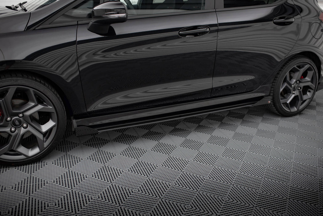 Maxton Design Street Pro Side Skirts Diffusers + Flaps Ford Fiesta  ST / ST-Line Mk8