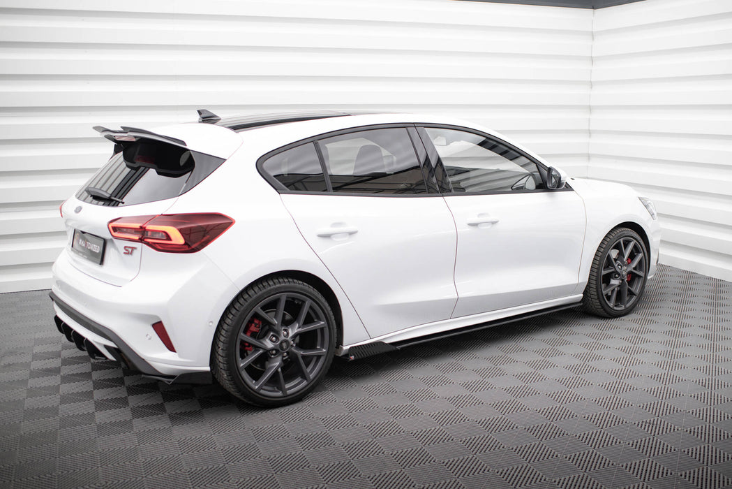 Maxton Design Street Pro Side Skirts Diffusers + Flaps Ford Focus ST / ST-Line Mk4