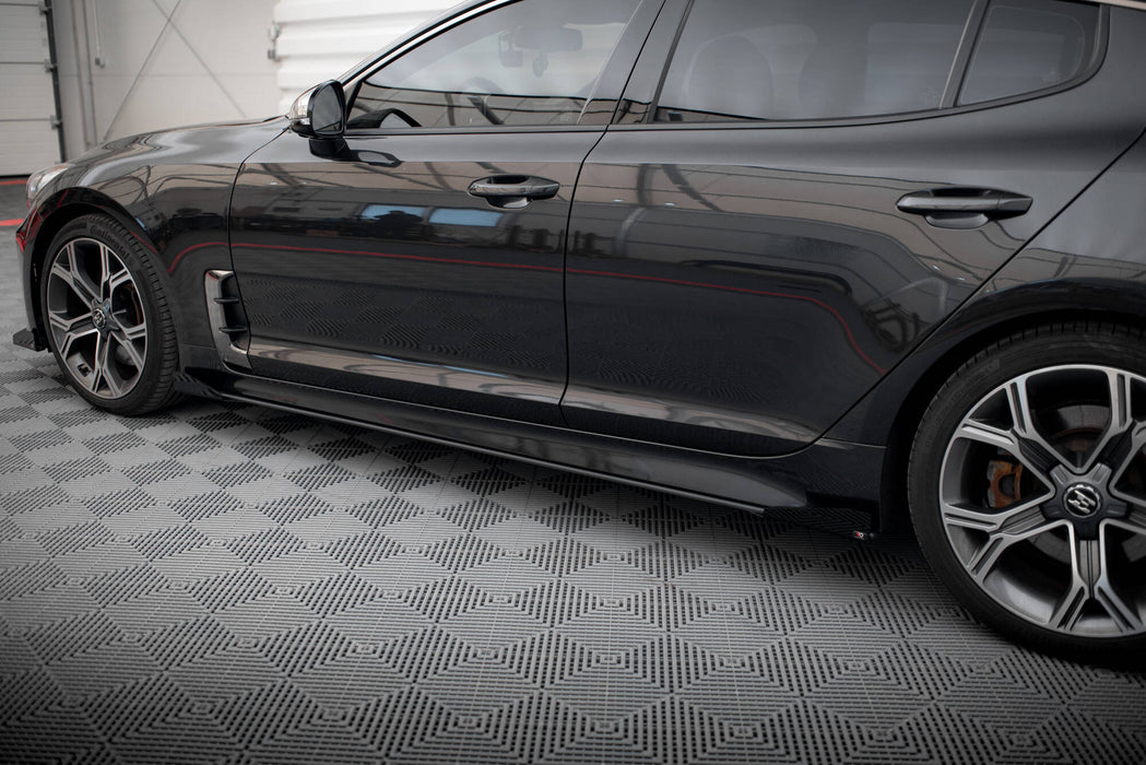 Maxton Design Street Pro Side Skirts Diffusers + Flaps Kia Stinger GT / GT-Line / Standard Mk1