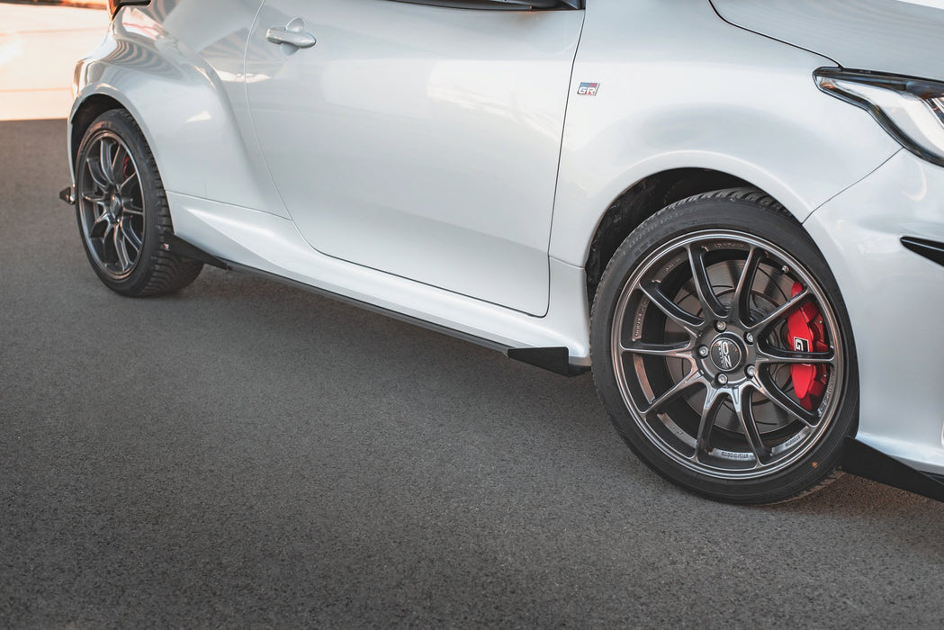 Maxton Design Street Pro Side Skirts Diffusers + Flaps Toyota GR Yaris Mk4