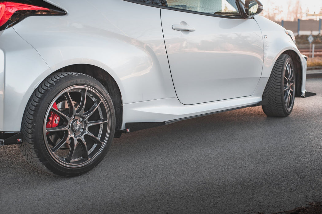 Maxton Design Street Pro Side Skirts Diffusers + Flaps Toyota GR Yaris Mk4