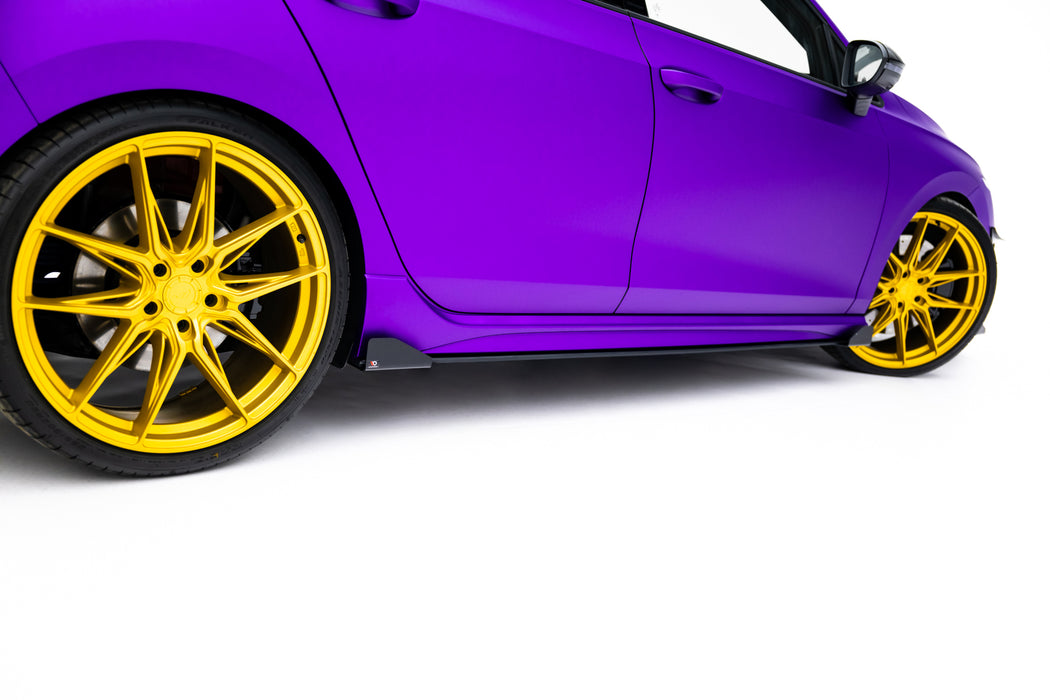 Maxton Design Street Pro Side Skirts Diffusers + Flaps Volkswagen Golf R Mk8 / Mk8 Facelift