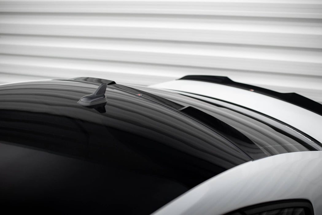 Maxton Design The extension of the rear window Volkswagen Passat GT B8 Facelift USA