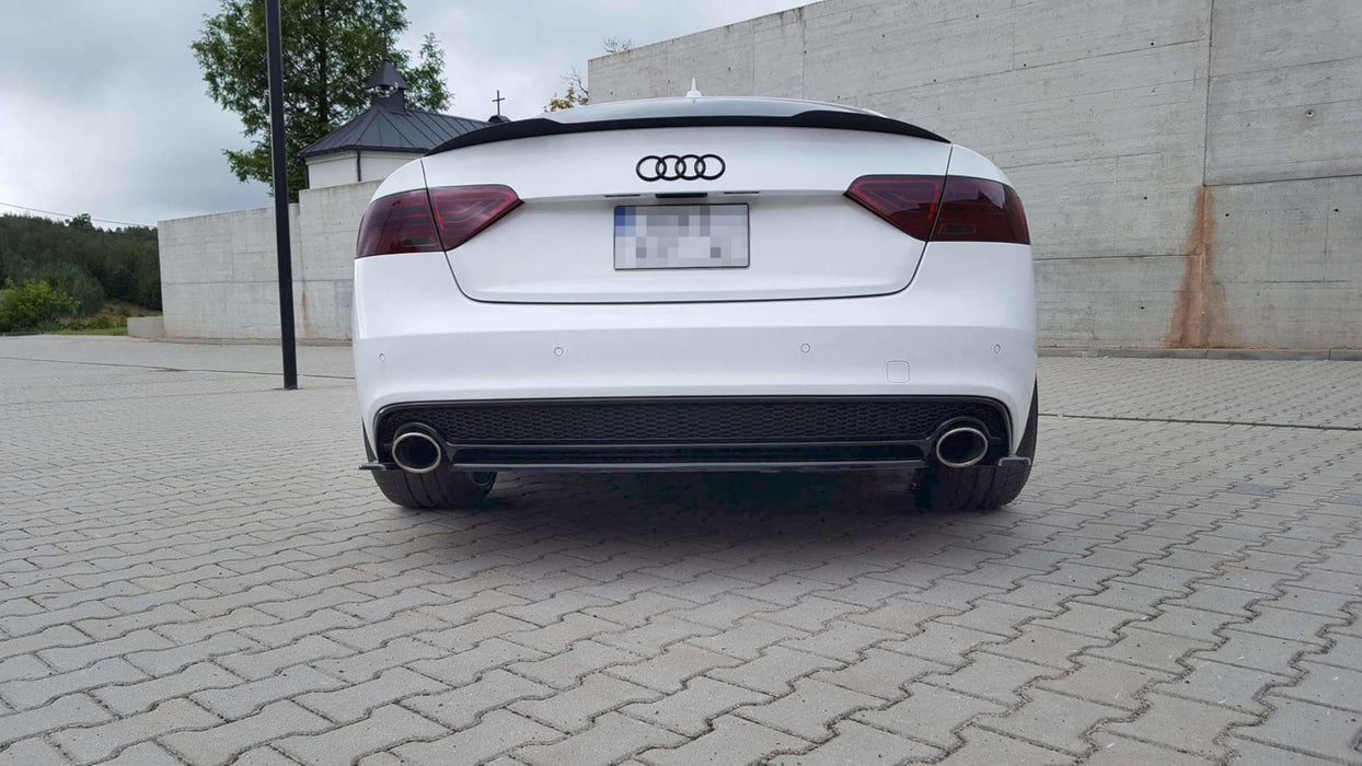 Central Rear Splitter (Without Vertical Bars) Audi A5 S-Line Facelift Coupe / Sportback (2011-2016)