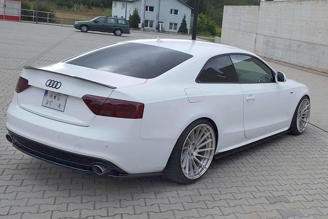 Central Rear Splitter (Without Vertical Bars) Audi A5 S-Line Facelift Coupe / Sportback (2011-2016)