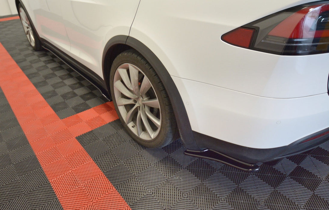 Rear Side Splitters V.1 Tesla Model X (2015-)